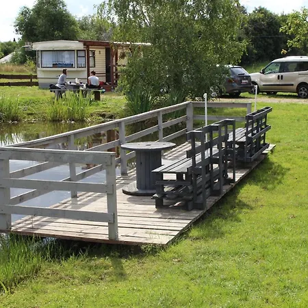 팜스테이 I Nad Stawem Kolo Mragowa *